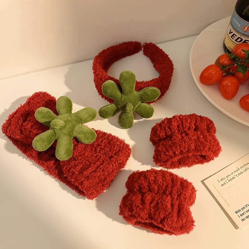 Cute red strawberry plush face wash hair band, women's mask headband, makeup special hair tie, hair band and hair bundle full figure