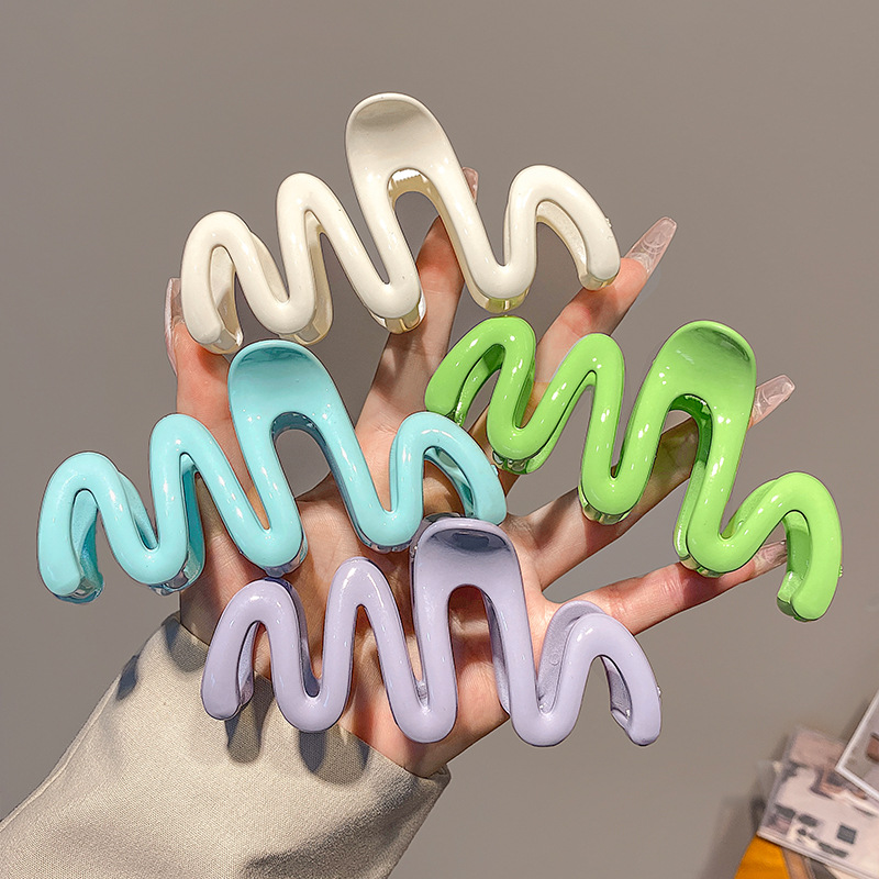 Jelly-colored wave grippers, back of the head, hair grippers, hair clips, shark clips, hair clips, hair accessories, summer hair clips and headwear details Picture