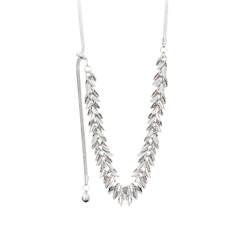 The cool-toned silver wheat ear pull-out necklace is a unique and high-end female collarbone chain with a light luxury feel. It is a trendy and popular accessory Item Picture