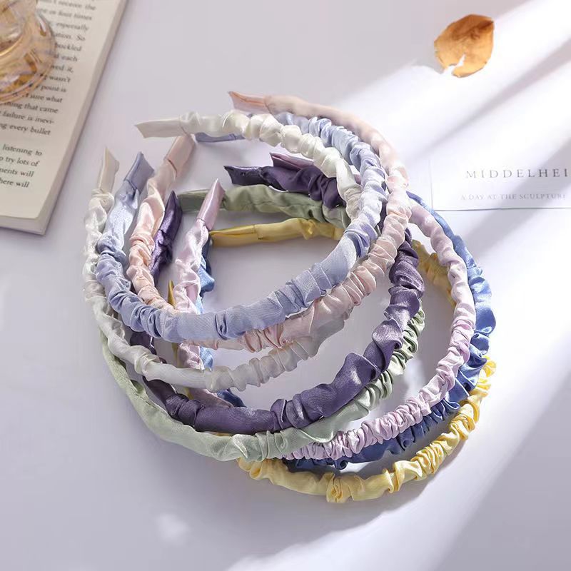 The 2022 new headband, a popular hair tie and headband, is specially designed for women to wash their faces in spring. It is also a summer hair clip and hair pressure accessory full figure