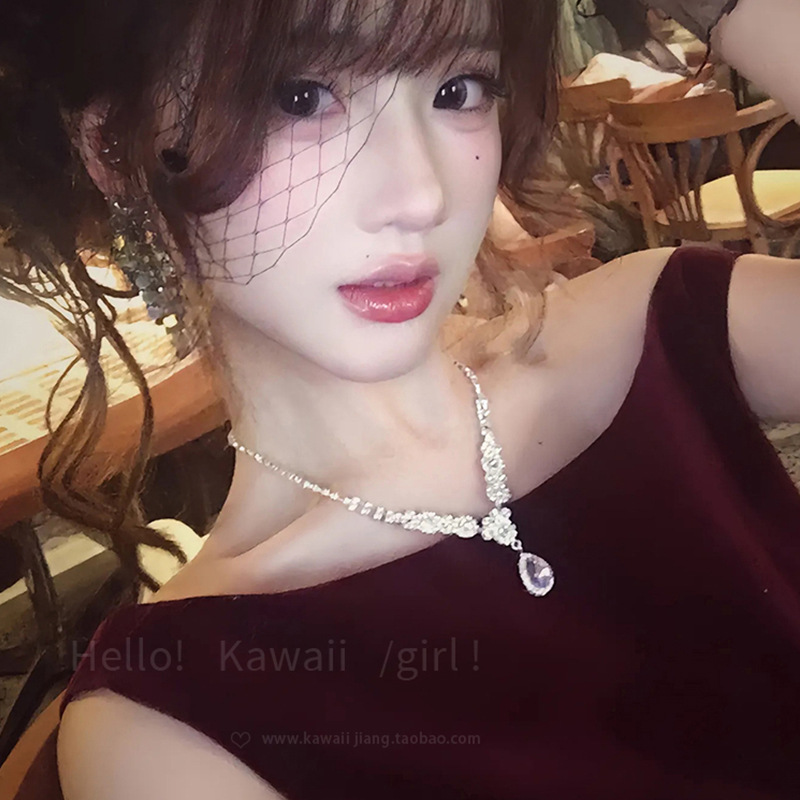 Super sparkling water drop full diamond zircon necklace, feminine, light luxury, tassel long collarbone chain, high-end princess accessory details Picture