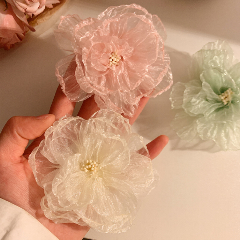 High-end feel ~ Super fairy-like mesh white flower hair clips, women's bangs side hair clips, spring and summer hair clips, seaside headwear full figure