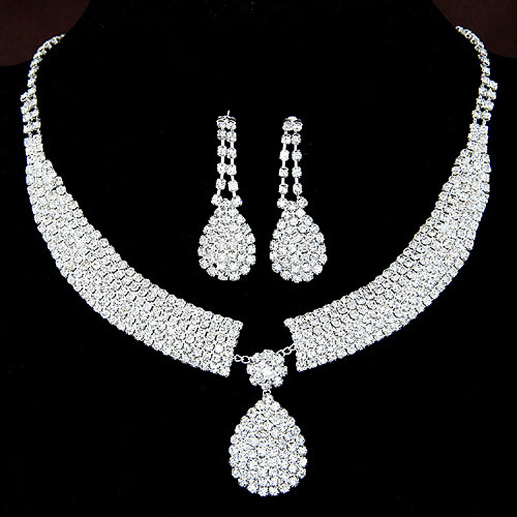 New fashionable sparkling diamond pearl elegant Luxury Bride Set Accessories Necklace Earrings Two-piece Set N2854 full figure