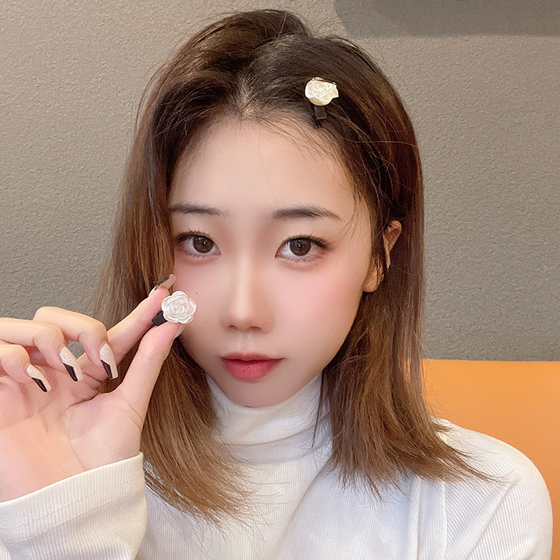 Spring Burnt agarwood rose hairpin, elegant bangs, flower hairpin, Japanese-style side camellia hair accessory, duckbill hairpin for women Application Scenario