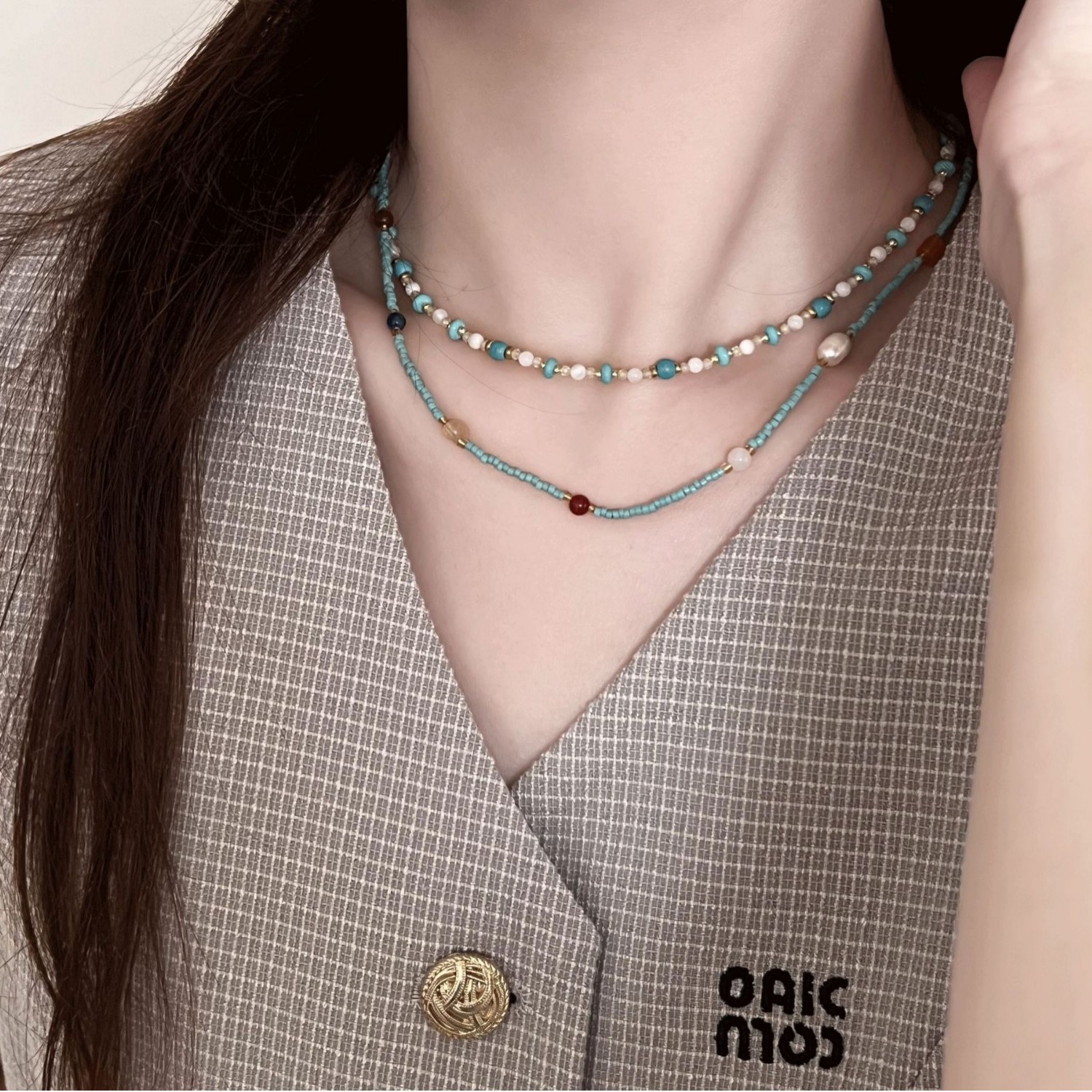 New Chinese-style turquoise pearl necklace for women, a fresh and light summer color luxury dopamine beaded collarbone chain Application Scenario