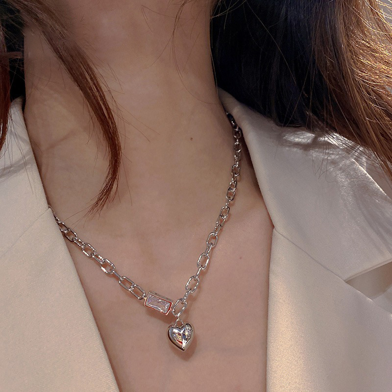 Light luxury heart-shaped necklace, 2023 new style, niche design sense, Internet celebrity style, collarbone chain, hot girl neck chain Specification drawing