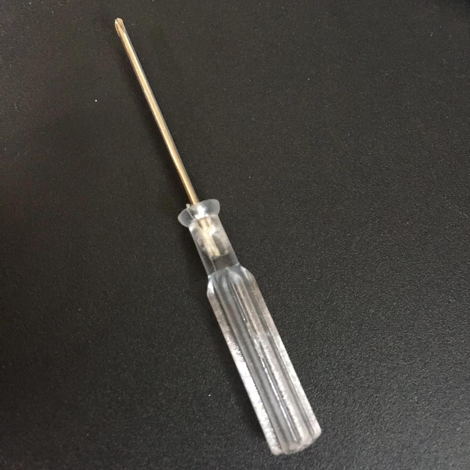 Black 2.5mm cross-head screwdriver, transparent 2.0 cross-head screwdriver, 3.0mm cross-head modifier, delivery tool Specification drawing