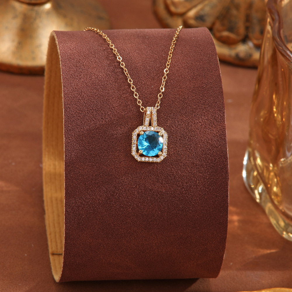 Cross-border Zircon Princess bag Pendant necklace, micro-inlaid zircon swan pendant necklace, light luxury style collarbone chain wholesale details Picture