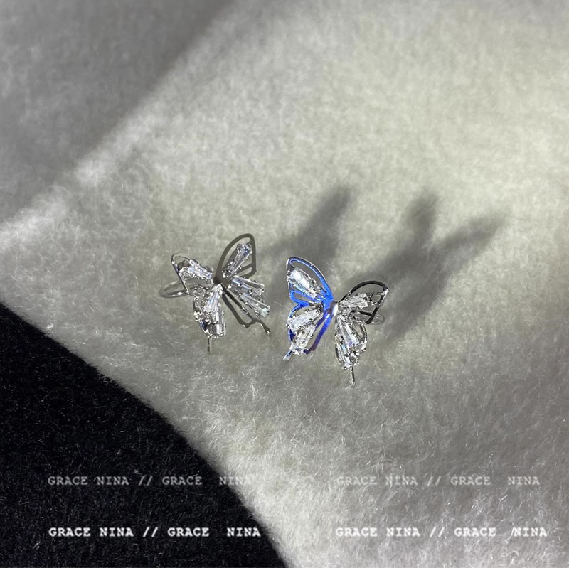 Hollowed-out zircon butterfly ear clips for women, new exquisite, niche and versatile ear studs, light luxury and high-end earrings for women Application Scenario
