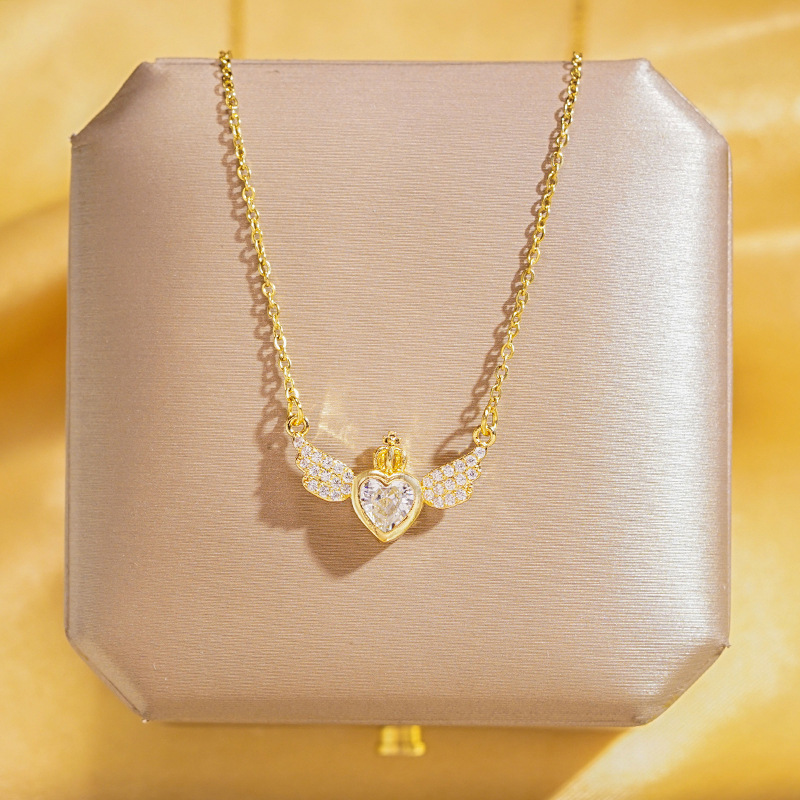 Wholesale of genuine gold electroplated angel wing crown heart-shaped necklace with a unique design sense for women, full diamond wing pendant jewelry full figure