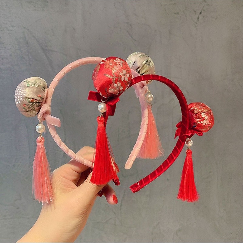 Hanfu girls' hair bands, Tang suits, children's New Year celebration, Chinese-style New Year tassel ancient costume accessories, headbands, headwear accessories full figure