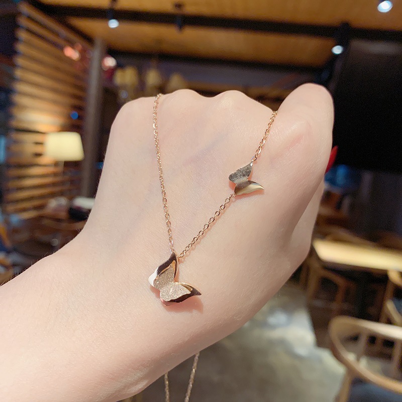 Titanium steel frosted butterfly necklace, a niche and trendy girl's unique collarbone chain, a popular online celebrity that doesn't fade, and a cold style necklace with accessories Application Scenario