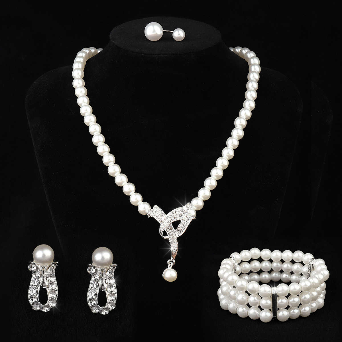 A 2-piece set of French retro alloy pearl flower bride necklace, ear clip style earrings, chain and wedding accessories for women details Picture