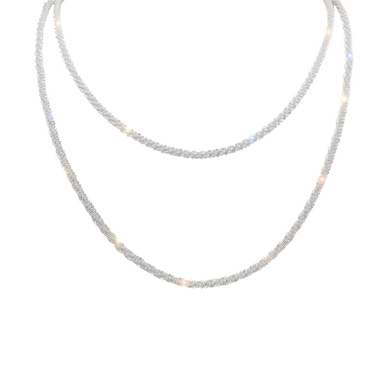 The sparkling fine plain necklace for women exudes a light luxury, niche and high-end vibe. The starry collarbone chain is a popular and trendy necklace accessory Item Picture