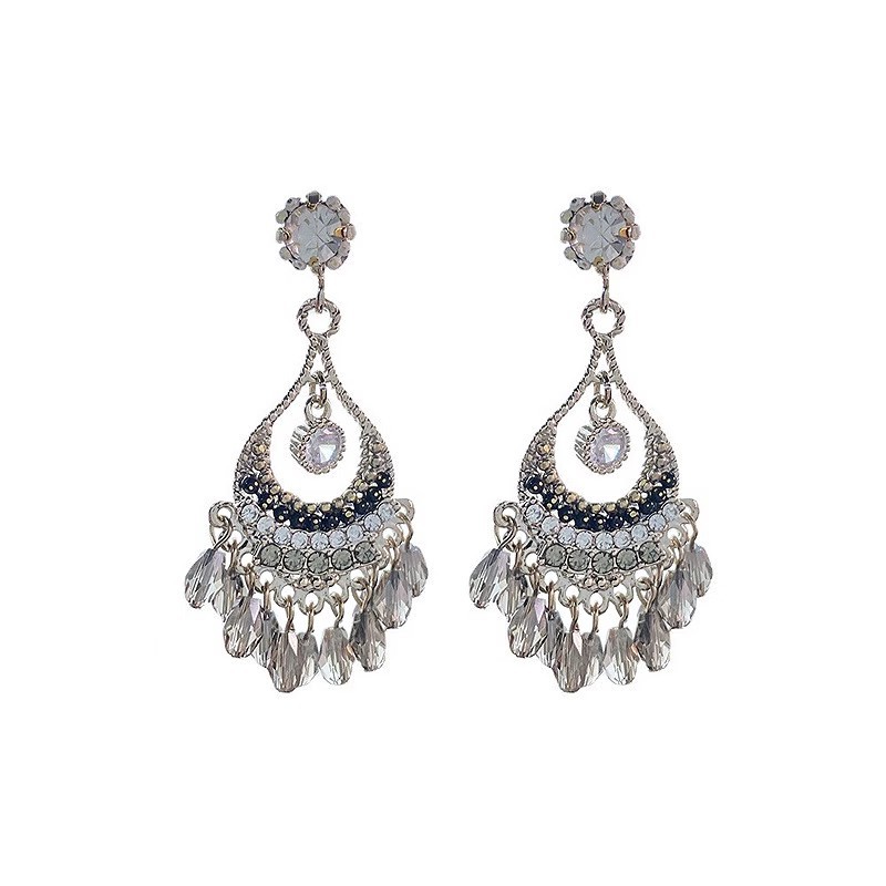 Ethnic-style retro tassel earrings, women's light luxury high-end stud earrings, fashionable and individual style, exaggerated earrings and earrings Item Picture
