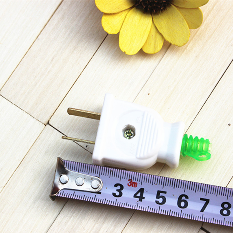 Two-pin plugs, rotating two-pin plugs, electrician's two-pole power plugs, one-yuan hardware wholesale Specification drawing