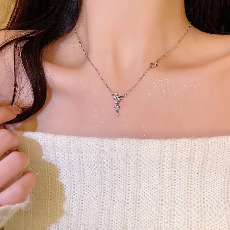A unique design of the 2024 new butterfly tassel necklace for women with an ethereal charm. It is a collarbone necklace accessory for young girls details Picture