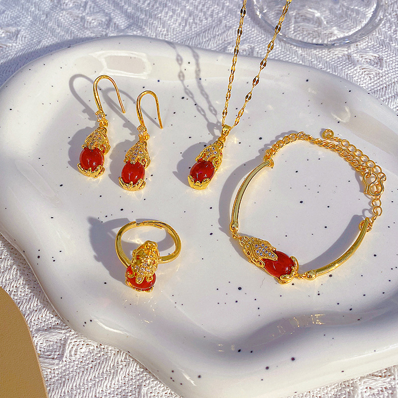New Chinese-style PI Xiu four-piece set necklace, ring, stud earrings bracelet, women's niche high-end jewelry, internet-famous jewelry Specification drawing