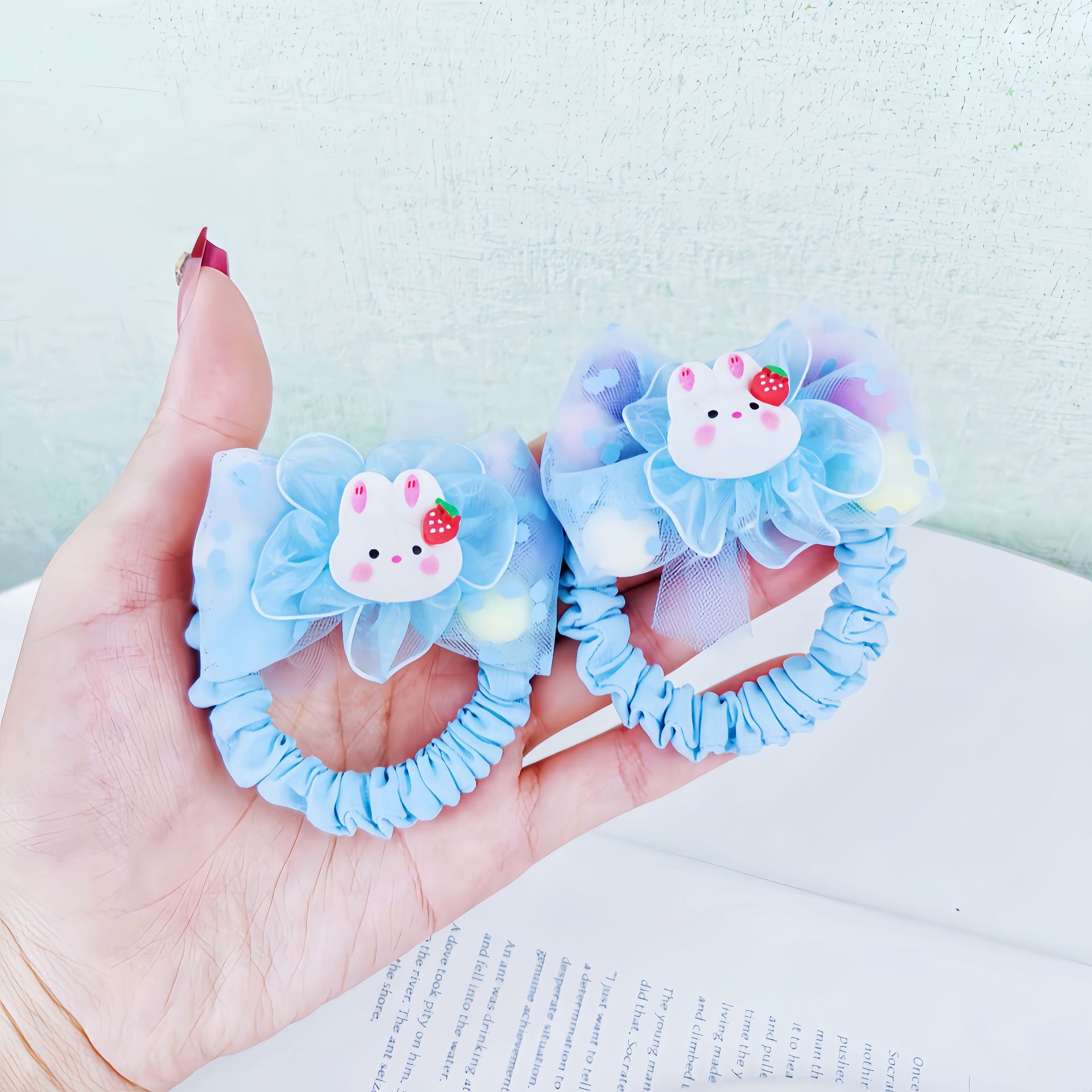 Children's flower cartoon hair bands, little girl with a ponytail, elastic headwear, sweet and cute hair ties, girl princess hair accessories Application Scenario