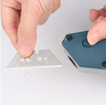 Gypsum board cutter, a magic tool for cutting boards, a special knife for cutting, a multi-functional woodworking decoration tool, a tape measure, a compass for drawing lines undefined