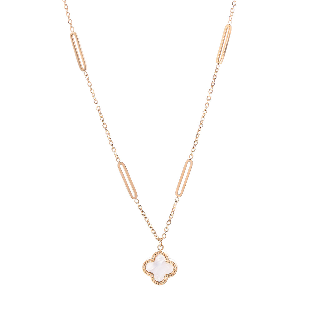 High-end black and white double-sided four-leaf clover titanium steel necklace for women, non-fading classic collarbone chain, 18k rose gold accessory Item Picture