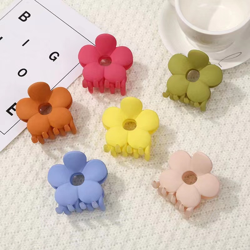 Simple large-sized flower hair clips for women, summer style, back head hair clips, elegant hairpins, headwear, hair clips, hair accessories full figure