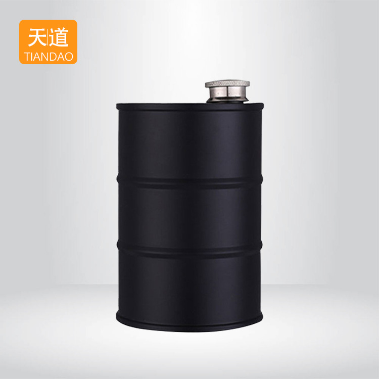 Cross-border best-selling stainless steel oil barrel-shaped portable wine pot 750ml, creative portable wine pot for outdoor sports and camping full figure