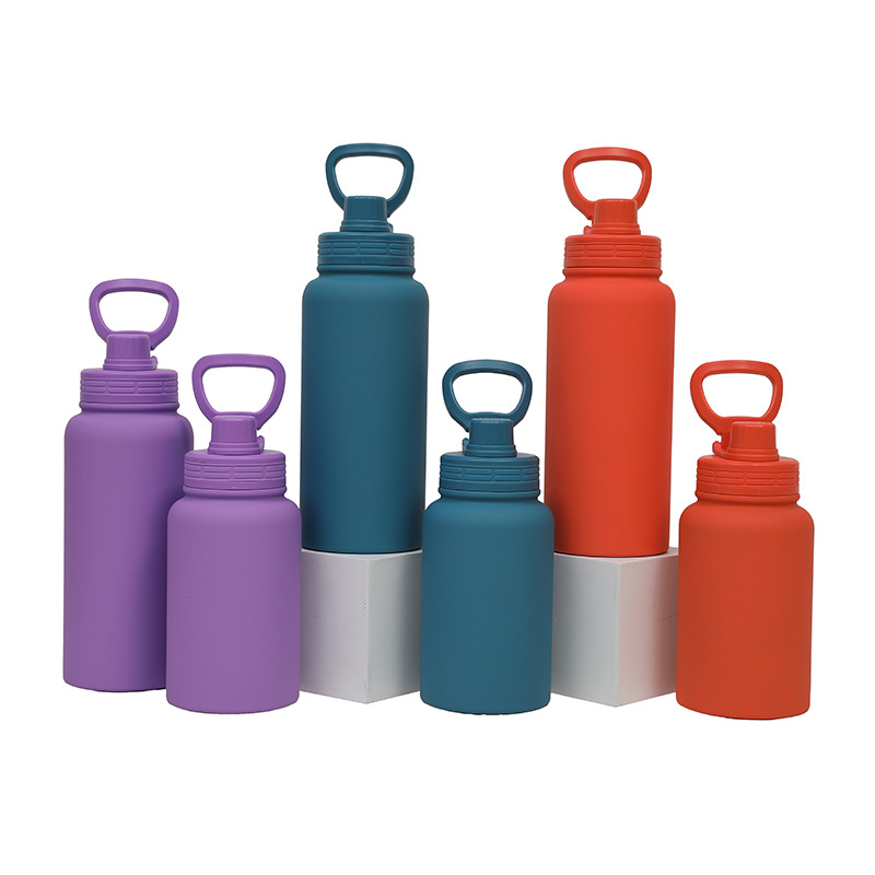 Cross-border 304 stainless steel space kettle, outdoor simple large-capacity handle, double-layer vacuum insulated cup, portable water cup Application Scenario