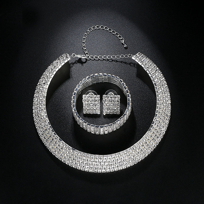 European and American classic fashion five-row necklace, necklace, bracelet and stud earrings bridal three-piece set 5427 Application Scenario
