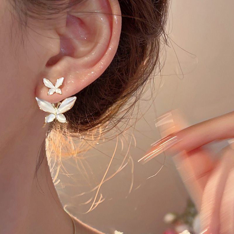 French-style high-end glazed butterfly stud earrings for women, a new 2025 forest-themed gentle and elegant earpiece Specification drawing