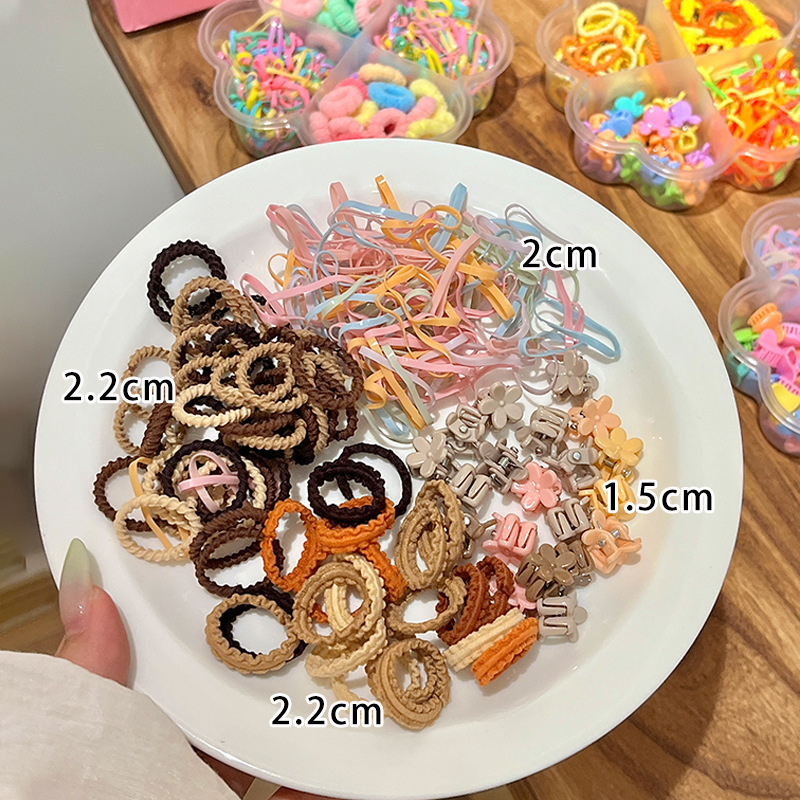 Children's boxed hair accessories, candy color, non-damaging hair, high-elasticity hair band, little girl lace hair band, sweet thumb hair band Application Scenario
