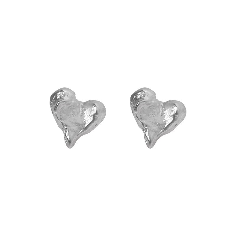 French light luxury high-end heart-shaped stud earrings for women 2025 New bestsellers, French-style elegant earrings, light luxury niche earrings Item Picture