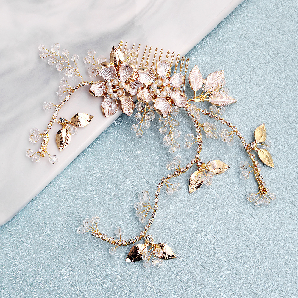 New European and American accessories, handcrafted bridal headwear, alloy flower and branch hair combs, pearl and diamond inlaid hair combs, banquet hair accessories details Picture