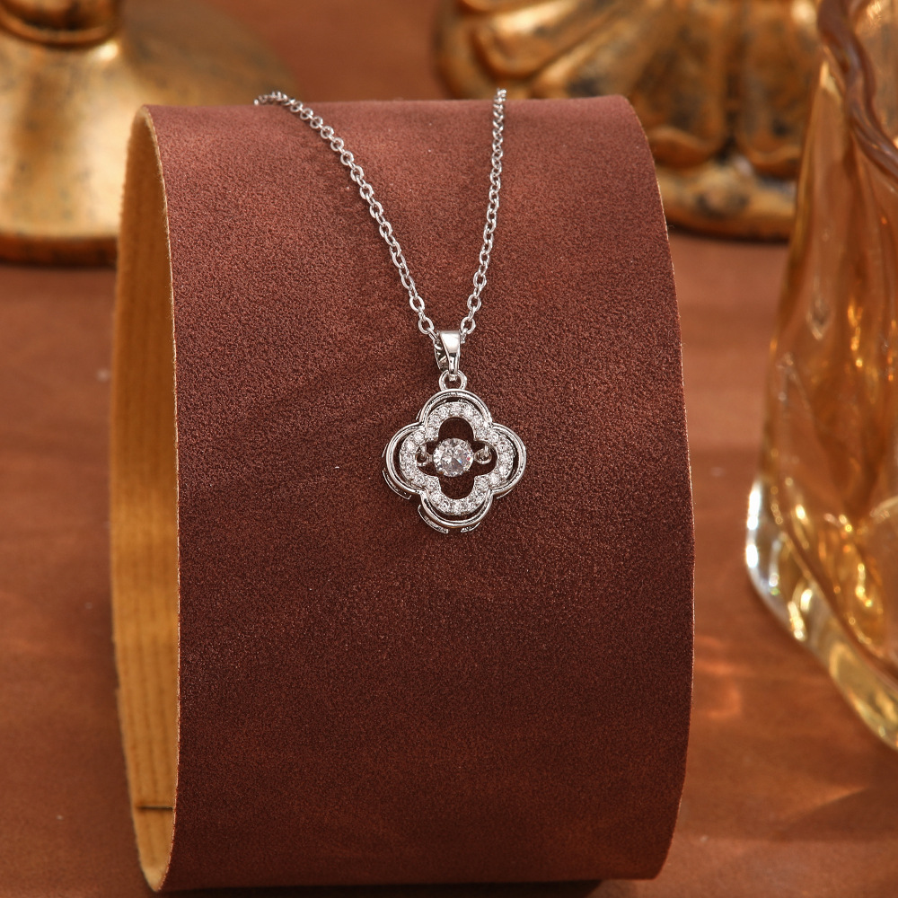 Fashionable and light luxury titanium steel necklace, versatile and high-end, niche pendant, sweet and elegant, collarbone chain, non-fading accessory Specification drawing
