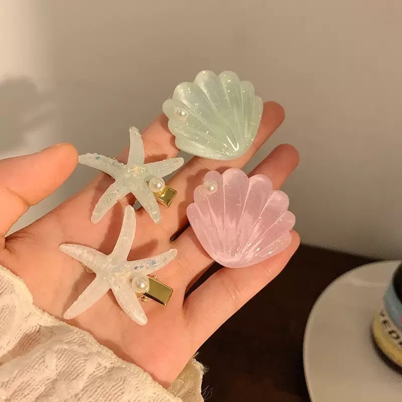 Cool and refreshing summer, cute starfish shell hair clips, sweet girl with duckbill clips, super ethereal hair clips and headwear full figure