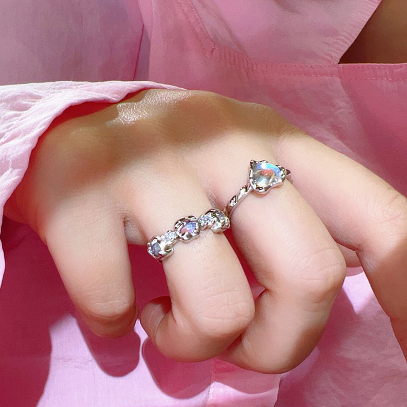 Sweet and cool style moonstone heart-shaped fashionable open ring for women, simple and individual, cold style, light luxury and high-end ring trend full figure