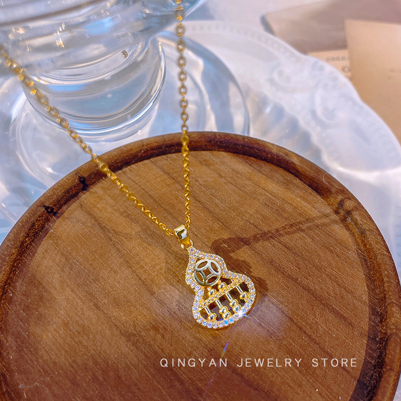 Hollowed-out small gourd abacus pendant titanium steel necklace for women, inS-style, niche and light luxury collarbone chain, personalized and versatile accessory full figure