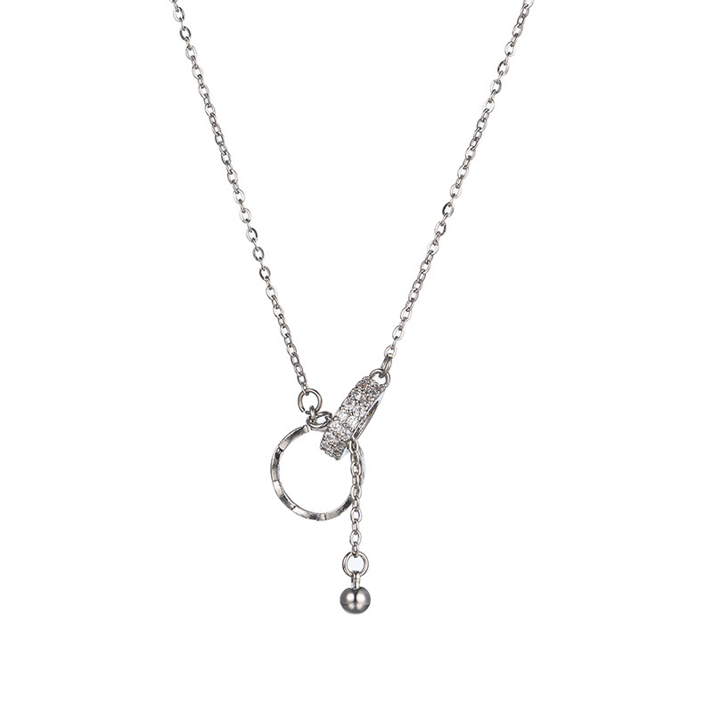 A fashionable full-diamond zirconia double-ring titanium steel necklace, a female Internet celebrity's elegant and light luxury collarbone chain, and a personalized and versatile pendant Item Picture