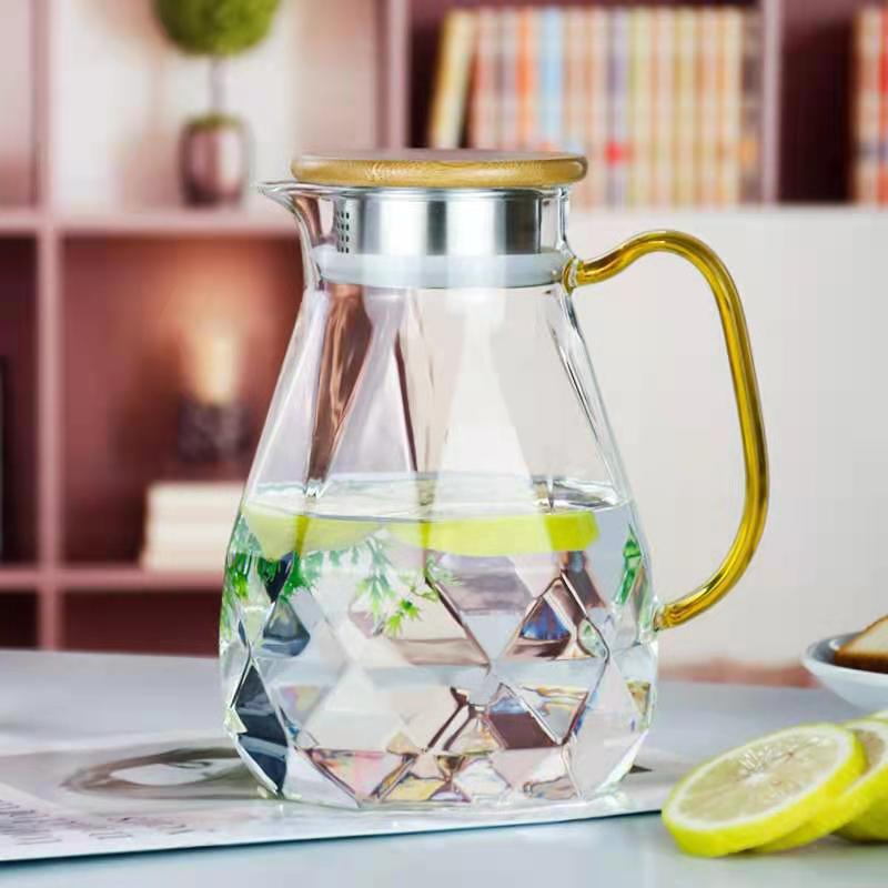 Diamond cold water bottle, large capacity glass water bottle, refrigerator juice water bottle, household cold boiled water cup, cold water bottle set Application Scenario