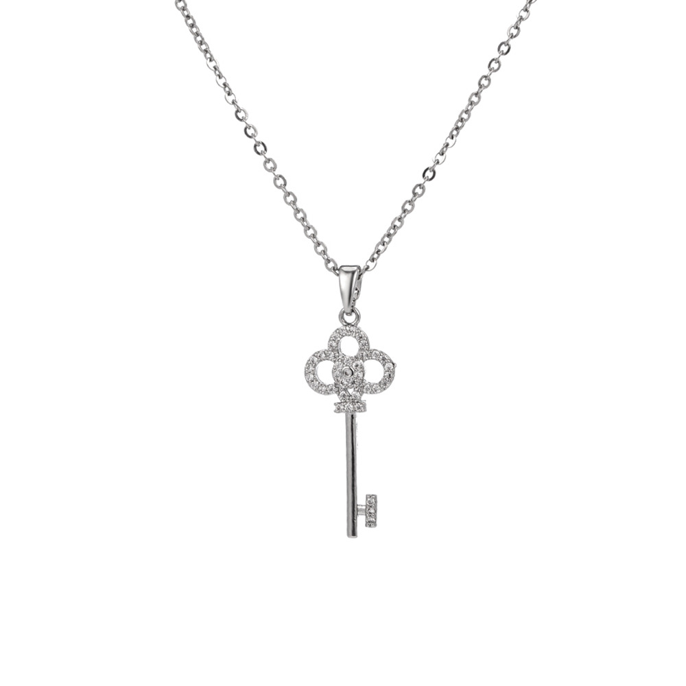 This is an InS-style personalized collarbone chain with a unique design sense. It's a simple and versatile titanium steel necklace for women Item Picture