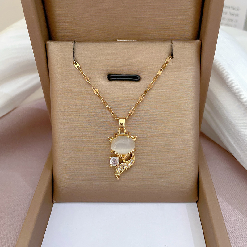 【 Titanium Steel 】 Light luxury slightly inlaid real gold fox cat's eye stone necklace, new women's collarbone chain, light luxury and niche design sense Specification drawing