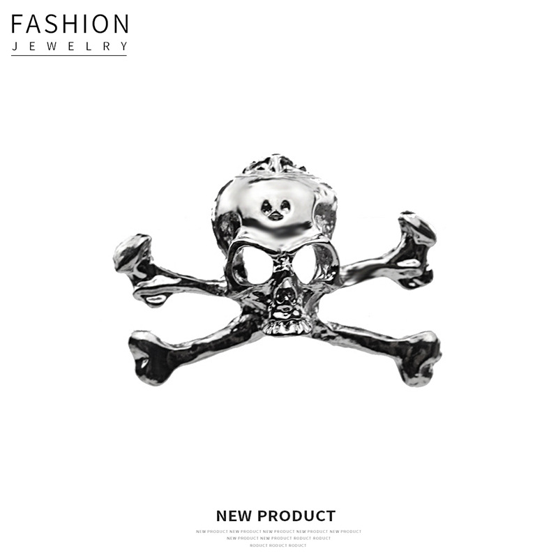New Halloween black ghost head skull brooch, exaggerated and individualistic punk trend brooch and pin full figure