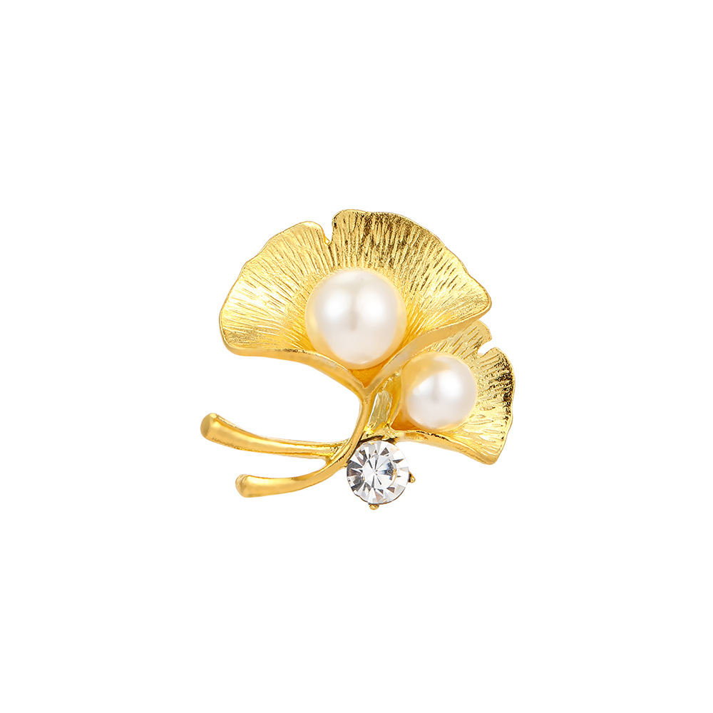 Simple country style diamond-encrusted pearl ginkgo leaf brooch, light luxury and high-end fashion coat, suit and shirt pin Item Picture