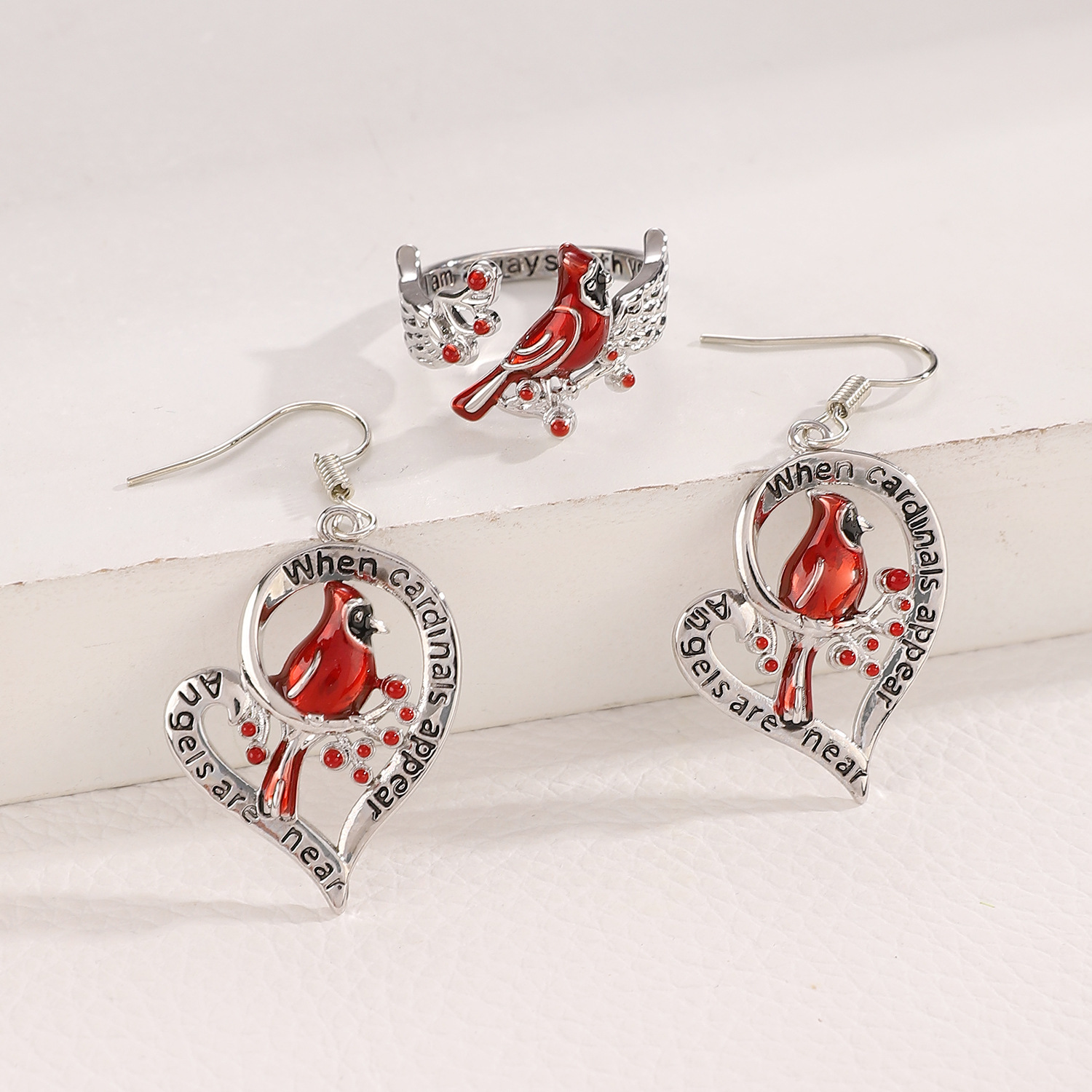 European and American cross-border personalized Redbird heart-shaped earrings and rings set, women's fashion jewelry three-piece set, Amazon temu Application Scenario