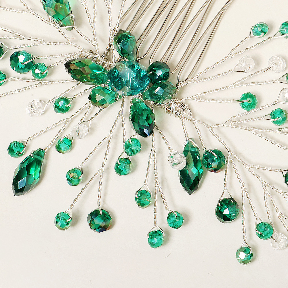 European and American fashionable bride headwear, banquet wedding dress and evening gown accessories, water diamond insert comb, Amazon creative green crystal hair comb Application Scenario