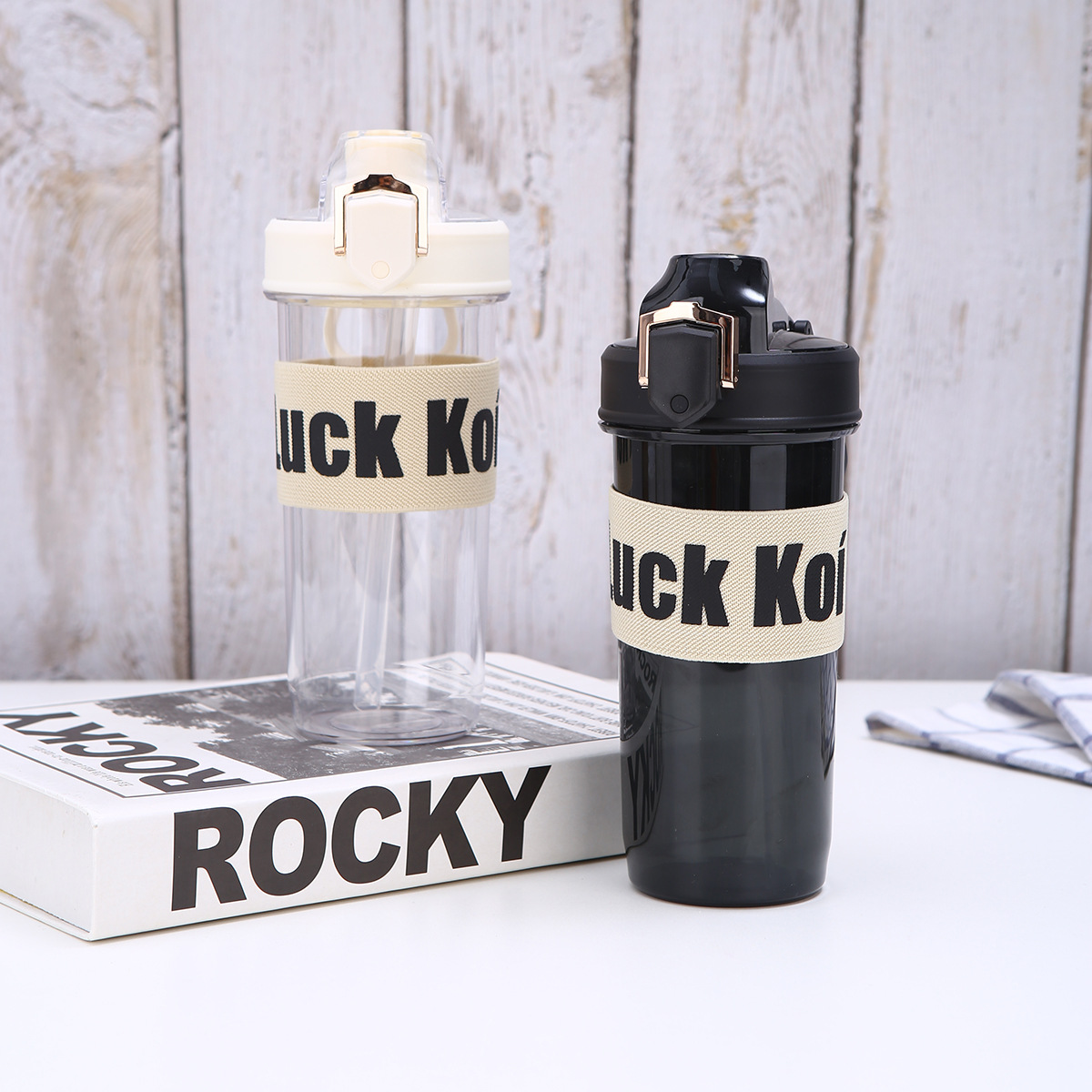 Popular Instagram plastic water cup, large-capacity double-layer straw cup, outdoor sports and fitness, high appearance level, lockable cup full figure