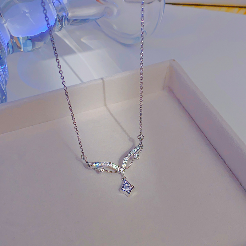 Korean-style light luxury zirconia water drop tassel pendant titanium steel necklace, women's fashion versatile collarbone chain bestseller Specification drawing
