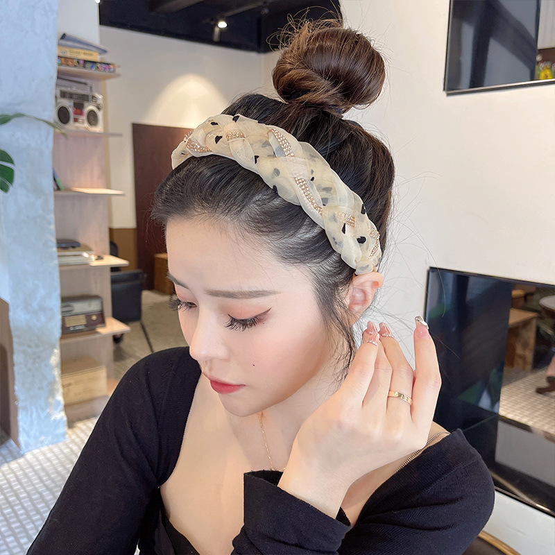High-end mesh diamond-encrusted hairband 2022, a new trendy twist headband with wide edges, a hairpin for washing the face and going out, a headwear for women Specification drawing