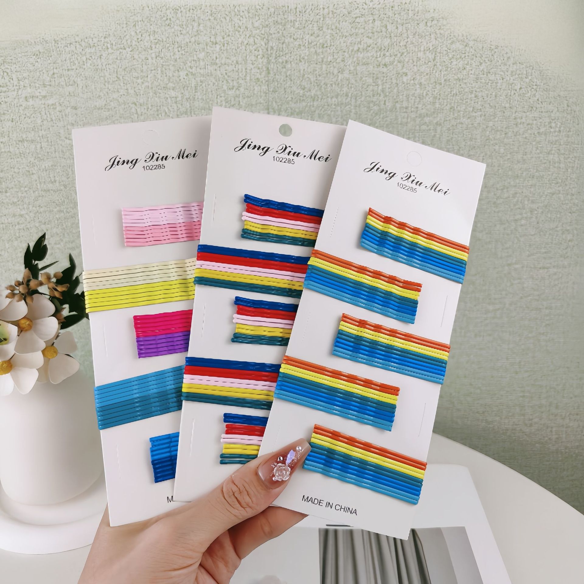 Colorful hair clips, one-piece clips, simple and popular Instagram clips, headwear, hair clips, hair clippers, bangs clips for young girls Specification drawing