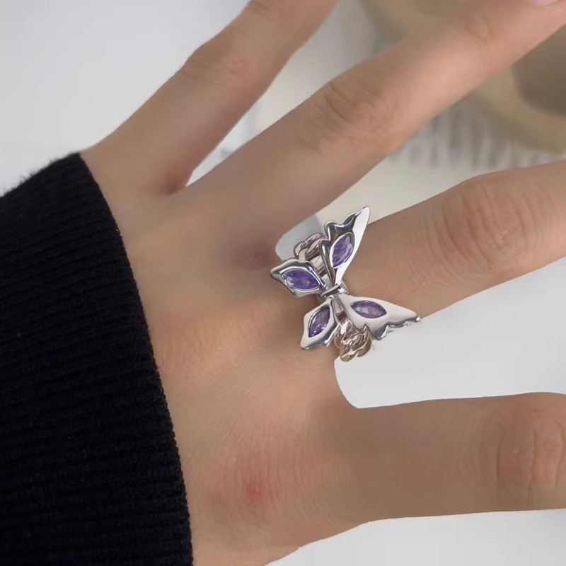 This niche and light luxury design purple diamond zircon butterfly opening ring is unique, versatile on Instagram, and exudes a simple and elegant charm. It's a trendy ring for women full figure